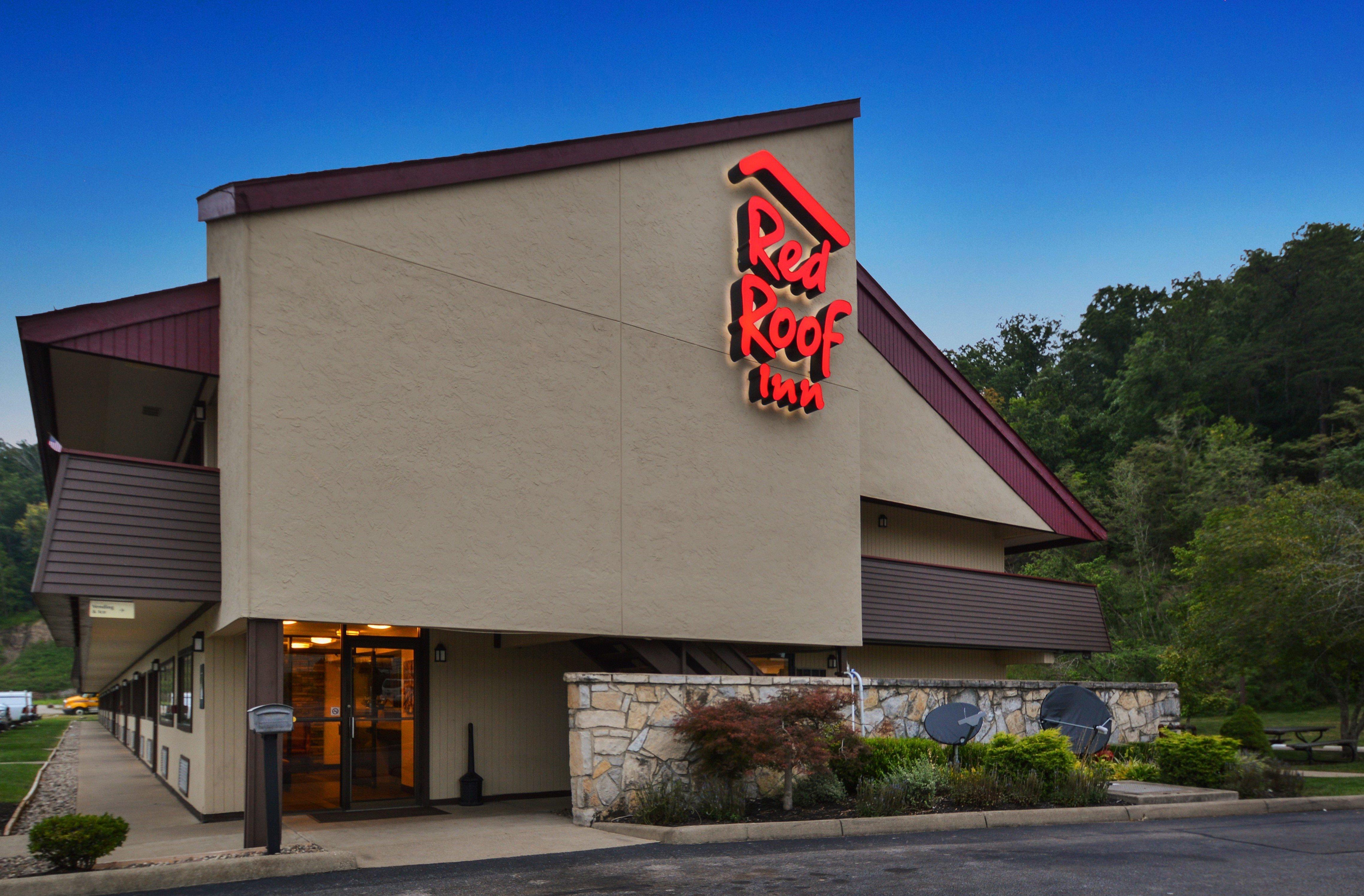 Red Roof Inn Charleston West - Hurricane, Wv Teays Valley Экстерьер фото