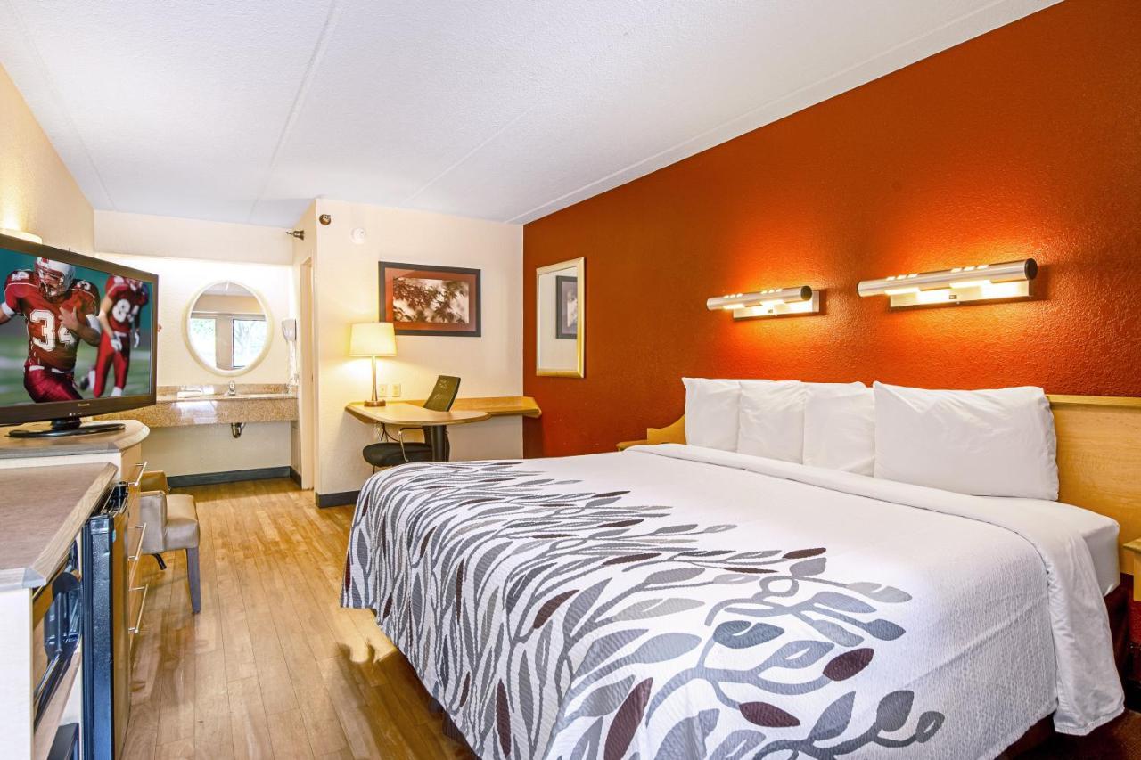 Red Roof Inn Charleston West - Hurricane, Wv Teays Valley Экстерьер фото